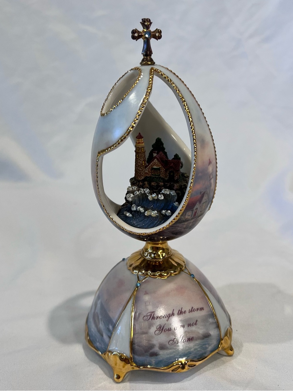 Thomas Kinkade Beacon of Hope Musical Porcelain 2005 Lights of Faith